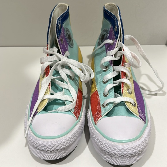 Never worn Converse multi colored mid-top sneaker - Picture 4 of 4